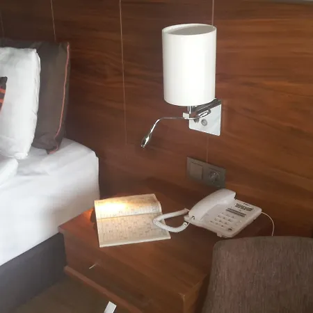 Sunport 5* Side