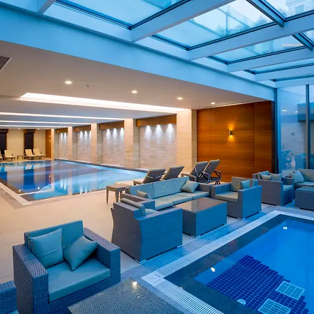 Sunport فندق 5*