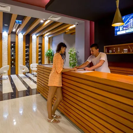 فندق Sunport 5*
