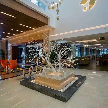 Готель Sunport 5*